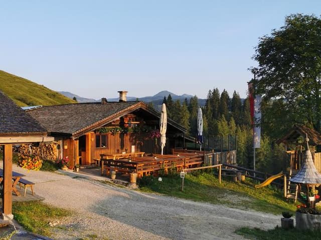 Yoga & Brunch auf der Alm