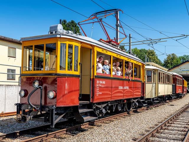 Im Nostalgiezug durch den schönen Attergau