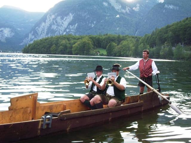 Echo- und Weisenblasen v Obertraunu u Hallstättersee