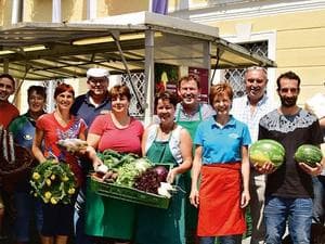 Bauern- und Wochenmarkt